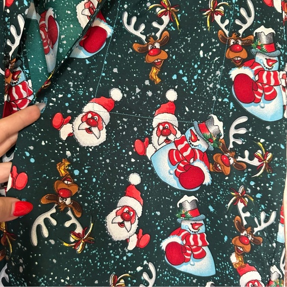Large Reindeer Santa Christmas Button Up - Picture 4 of 7